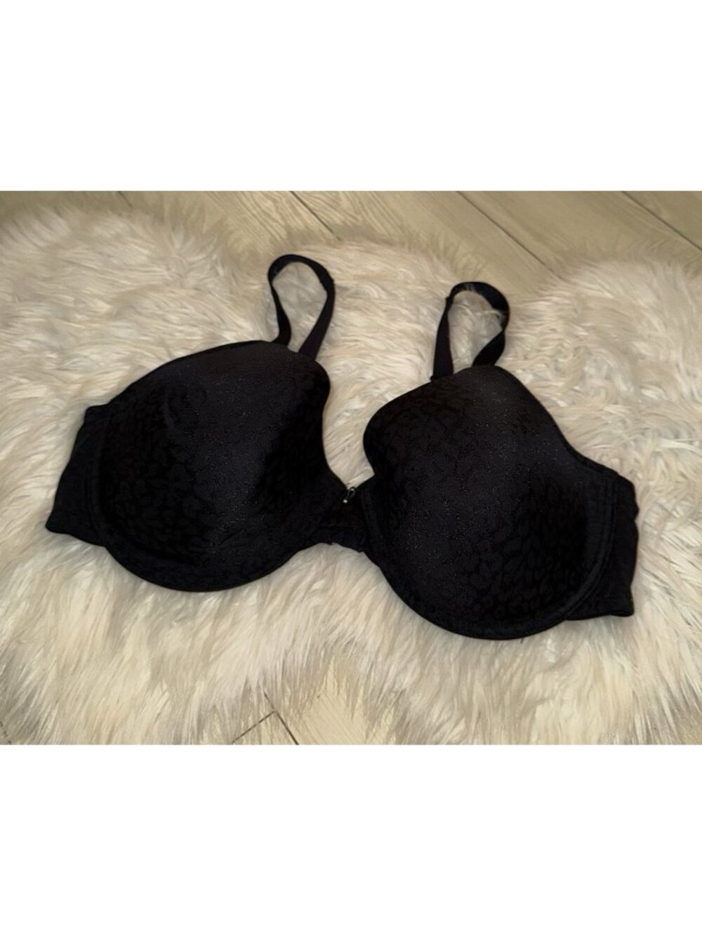 Barely Breezies A231597 Lined Full Coverage T Shirt Bra Animal Print Womens 44C
